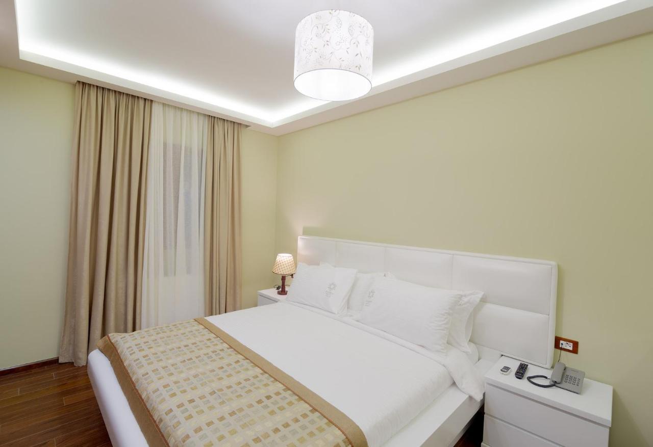 Casta Diva Hotel Korce Exterior foto